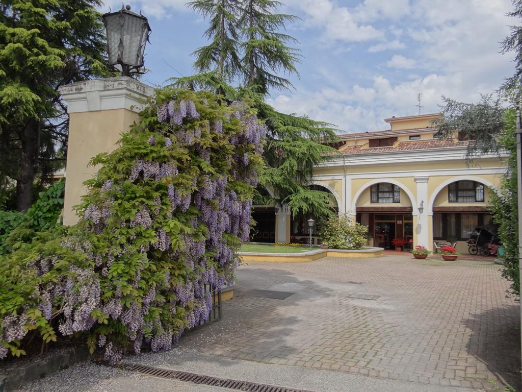 El Rustego Hotel Rubano Exterior foto